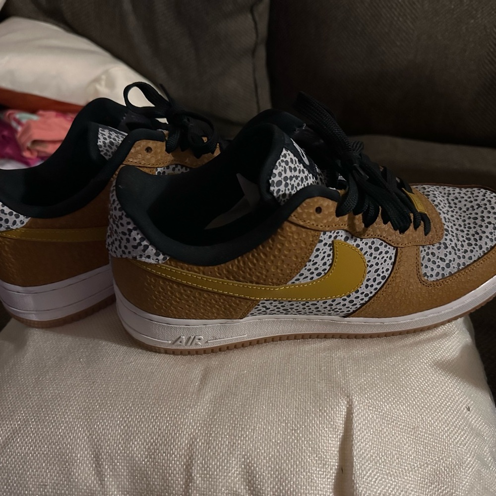 Men’s Nike size 12